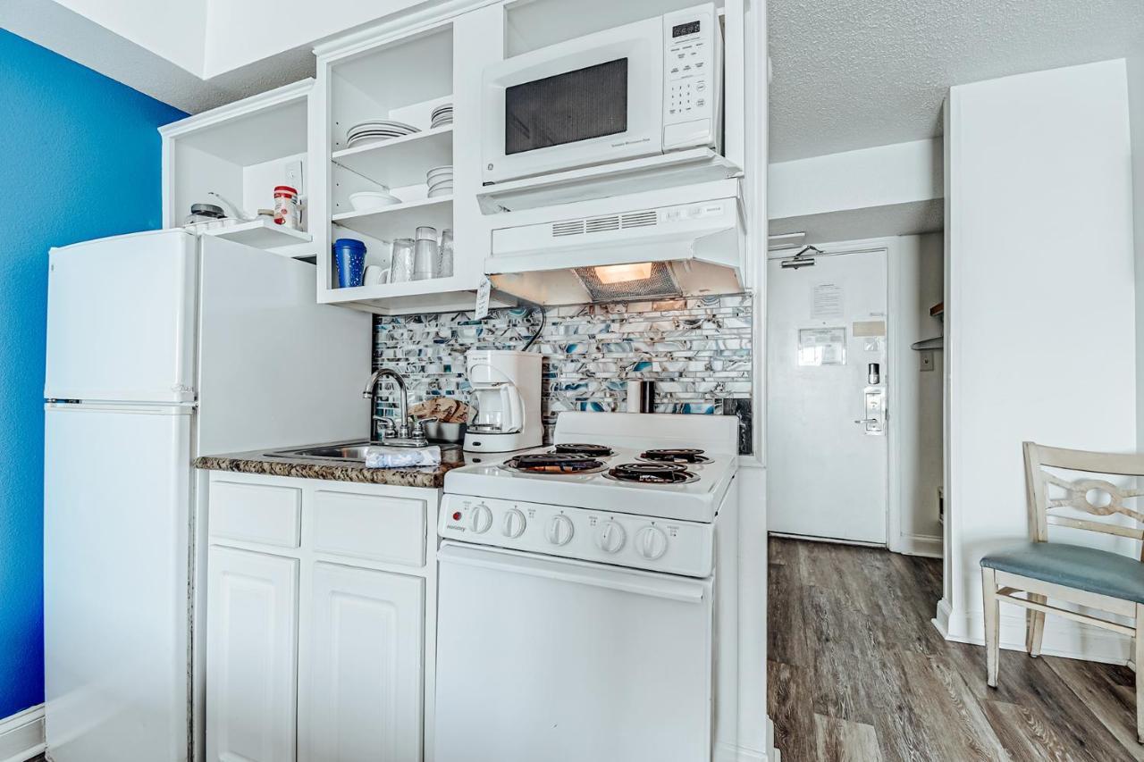 Ocean Front Comfy Condo W/Kitchen, Sleeps 4, Snowbird Paradise Myrtle Beach Extérieur photo